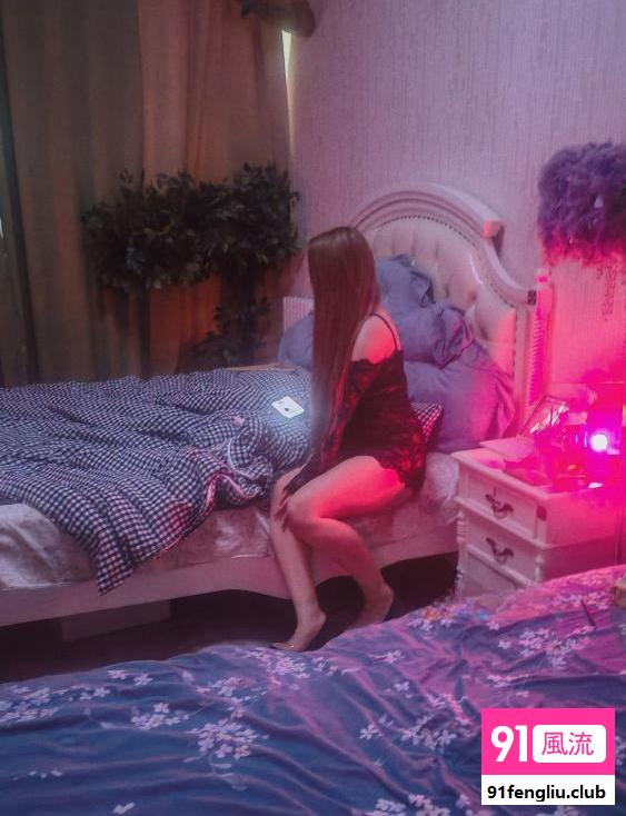 体验科技脸爆肛快乐